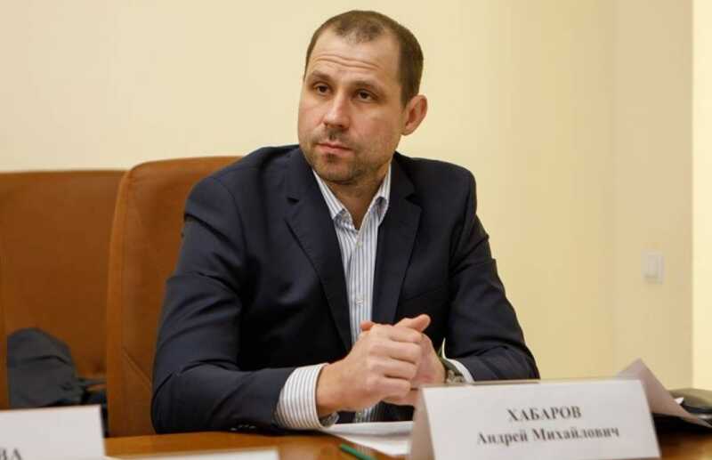 Бывшего депутата воронежской облдумы Андрея Хабарова приговорили к году колонии за хищение земель