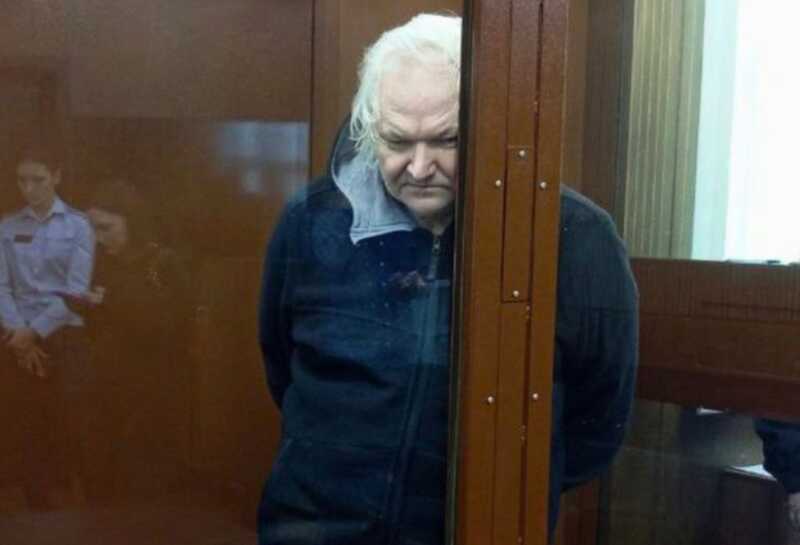 Томского журналиста Игоря Кузнецова поместили в камеру из-за обращения на «ты»