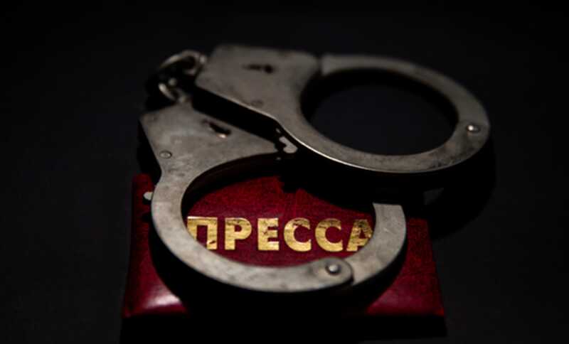 Заключенные азербайджанские журналисты сообщили о жестоком обращении во время голодовки