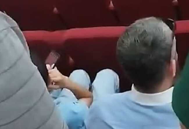 В Нальчике родителей выпускников оштрафуют за отказ слушать гимн России