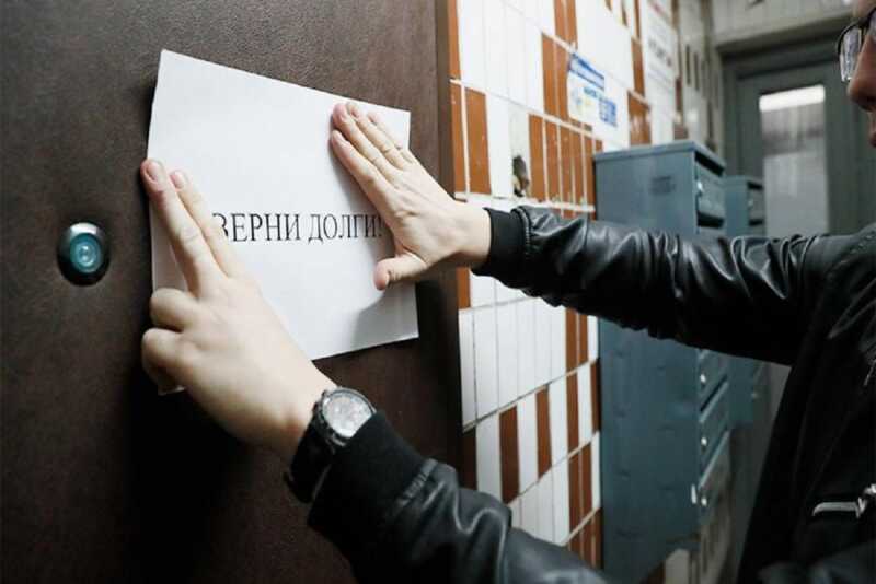Медицинский работник из Петербурга получает угрозы от "чёрных коллекторов" из-за просроченного микрозайма