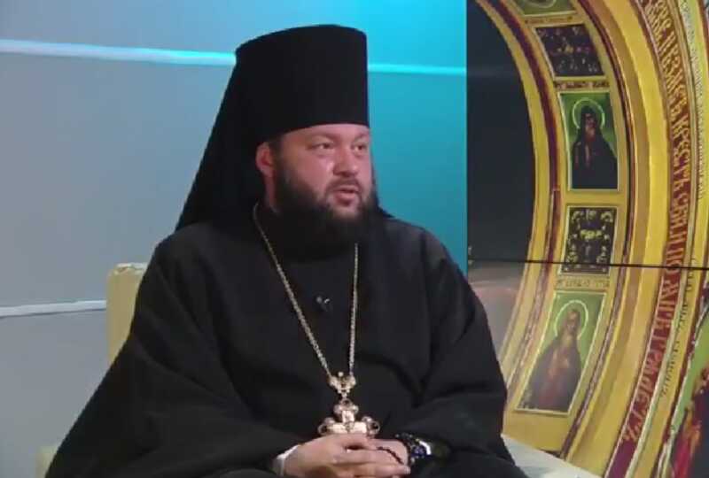 Архимандрит Русской Православной Церкви подверг критике стремление россиян к материальной выгоде на фоне роскошных автомобилей