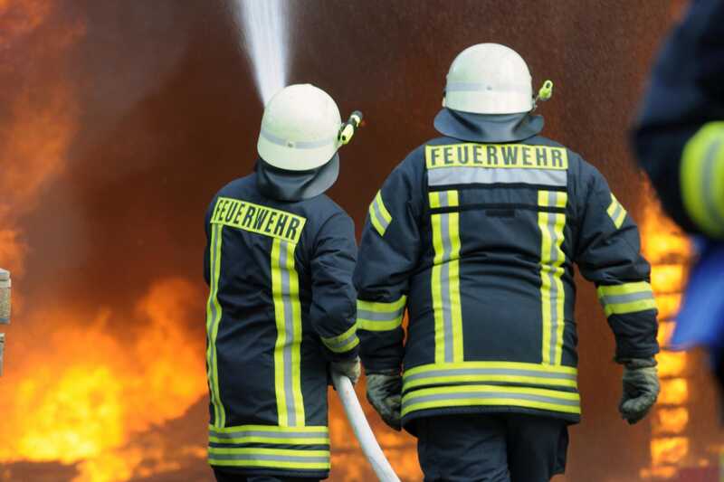 В Германии из-за пожара было уничтожено множество автомобилей