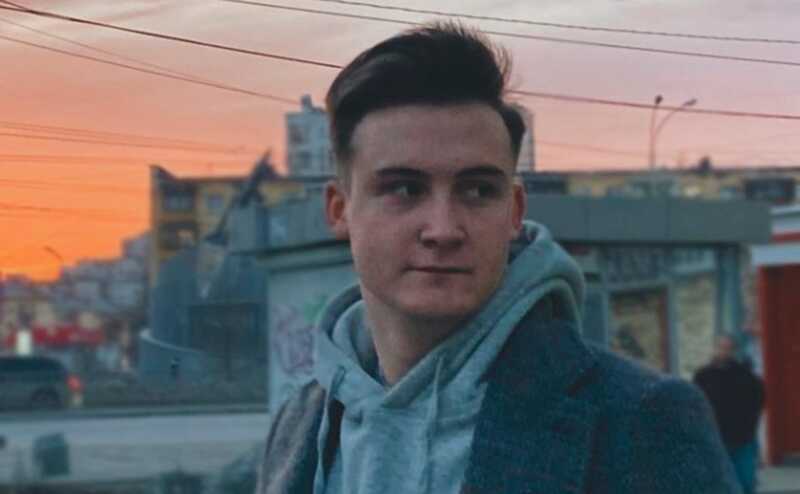 Журналиста URA.RU Сергея Бодрова доставили в Следственный комитет России после проведения обысков