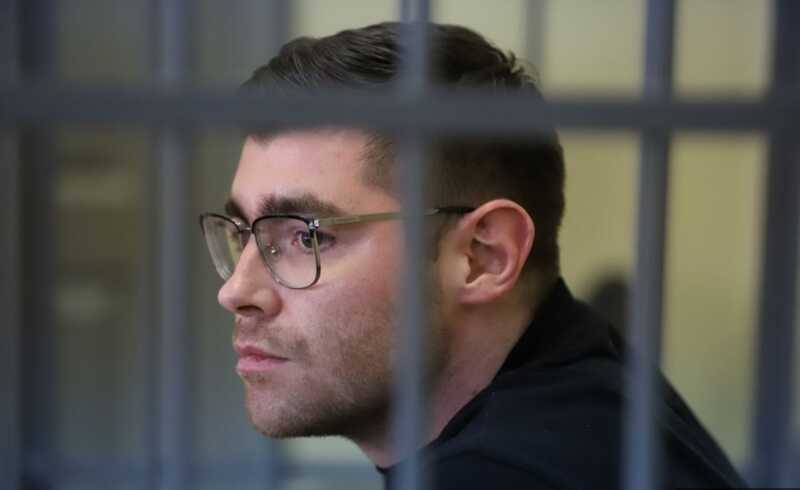 Издание URA.RU сообщило об угрозе жизни задержанного редактора Дениса Аллаярова