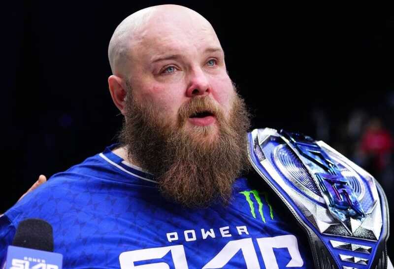 Василий Пельмень Камоцкий утратил титул чемпиона лиги главы UFC по пощечинам