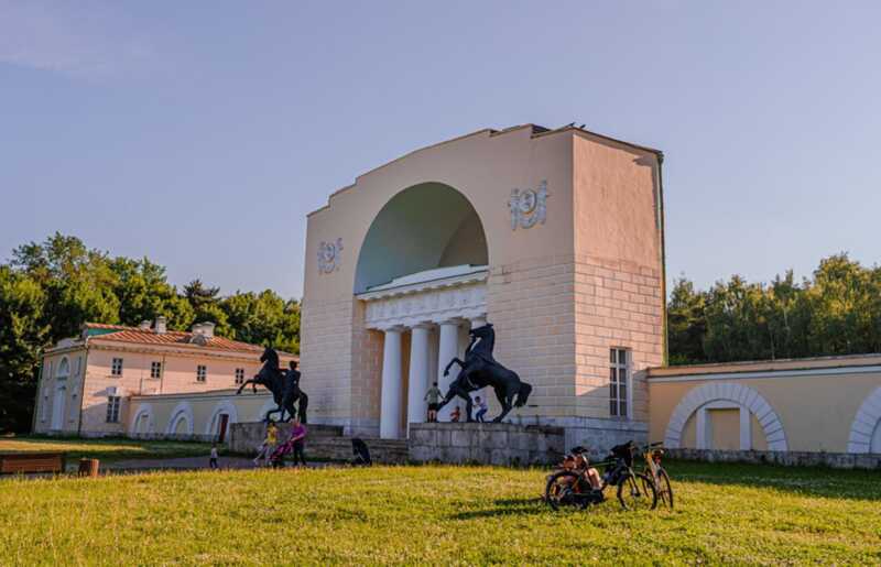 Подрядная организация, занимающаяся реставрацией «Кузьминок», оказалась втянутой в дело о коррупции