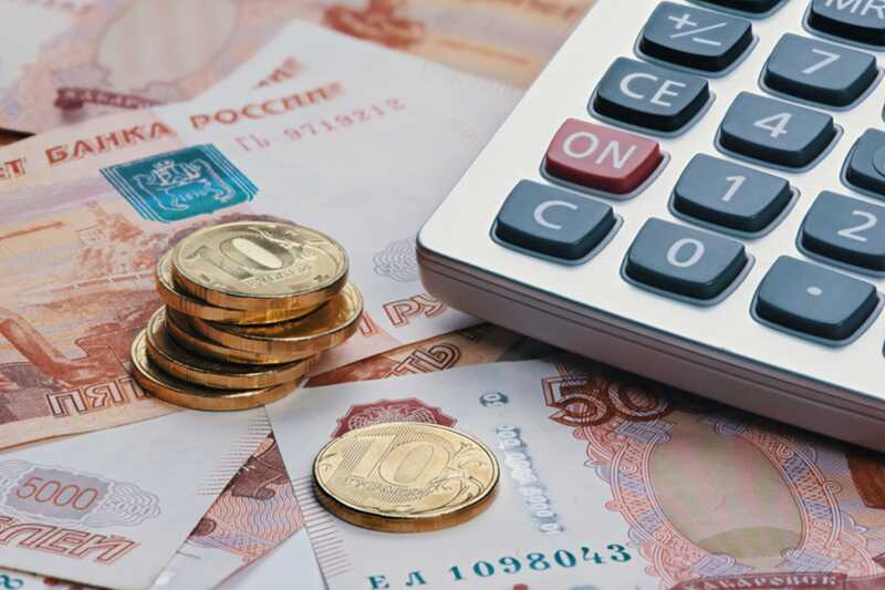 Правительство России конфисковало частные предприятия на сумму 49,5 миллиарда долларов из-за дефицита бюджета