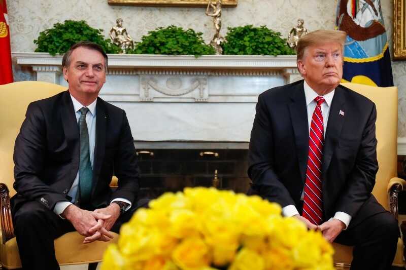 Trump issues a warning about imposing tariffs on Brazil and insists that the legal case against Bolsonaro be dismissed