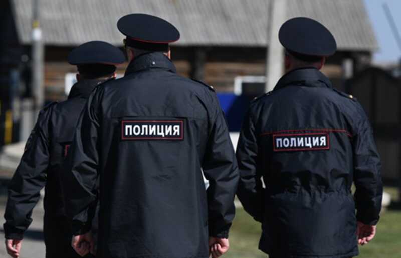 В Екатеринбурге силовики остановили концерт певицы «Четверио»