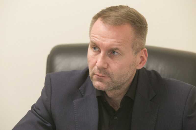 Взяточничество и отсутствие наказания: как Зырянов присваивал бюджетные средства и игнорировал закон