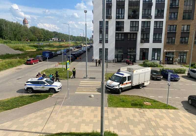 Нетрезвый мужчина в Коммунарке пригрозил взорвать гранату с балкона