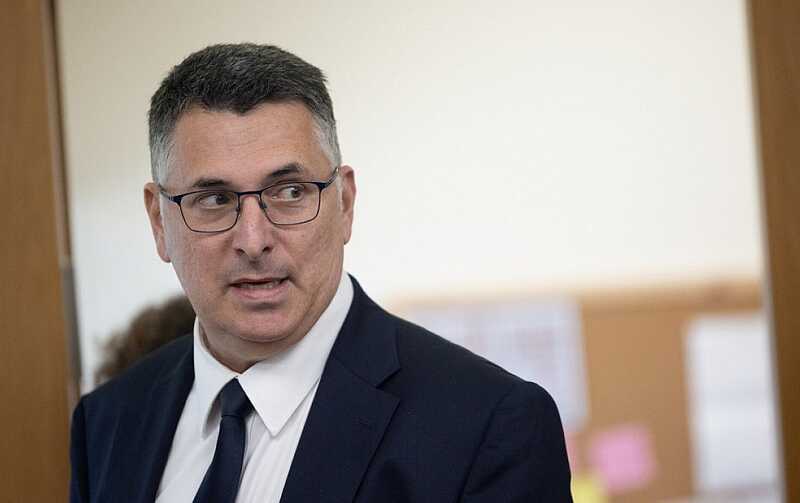 Министр Израиля Гидеон Саар приехал в Киев для усиления дипломатических отношений