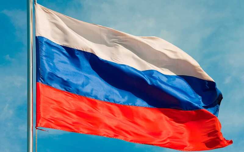 Российская делегация выехала на саммит глав России и США