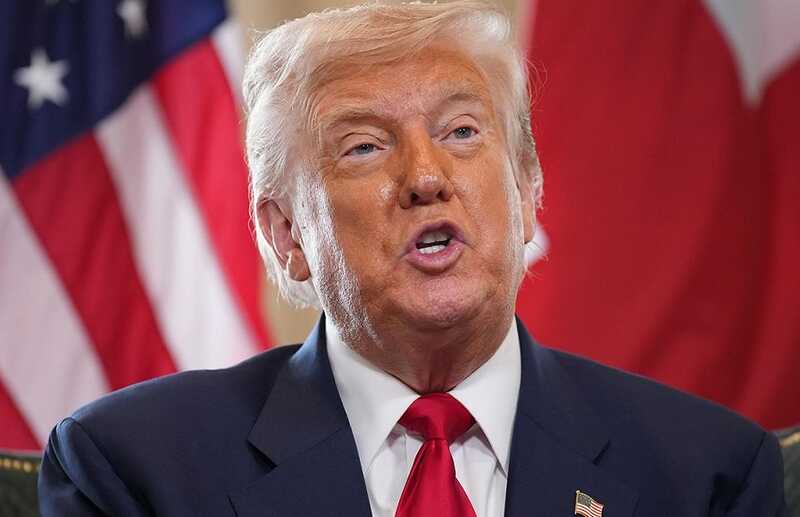 Дональд Трамп сопоставил свою персону с Никсоном и разместил фотографию с Путиным на Аляске