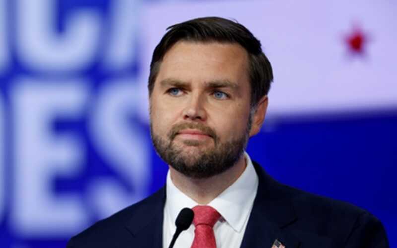 Вэнс отметил значимость участия России в дискуссиях по вопросам безопасности Украины